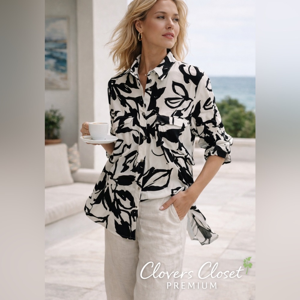 LOFT Black White Floral Button Front Blouse Medium Classic Chic Lightweight Top
